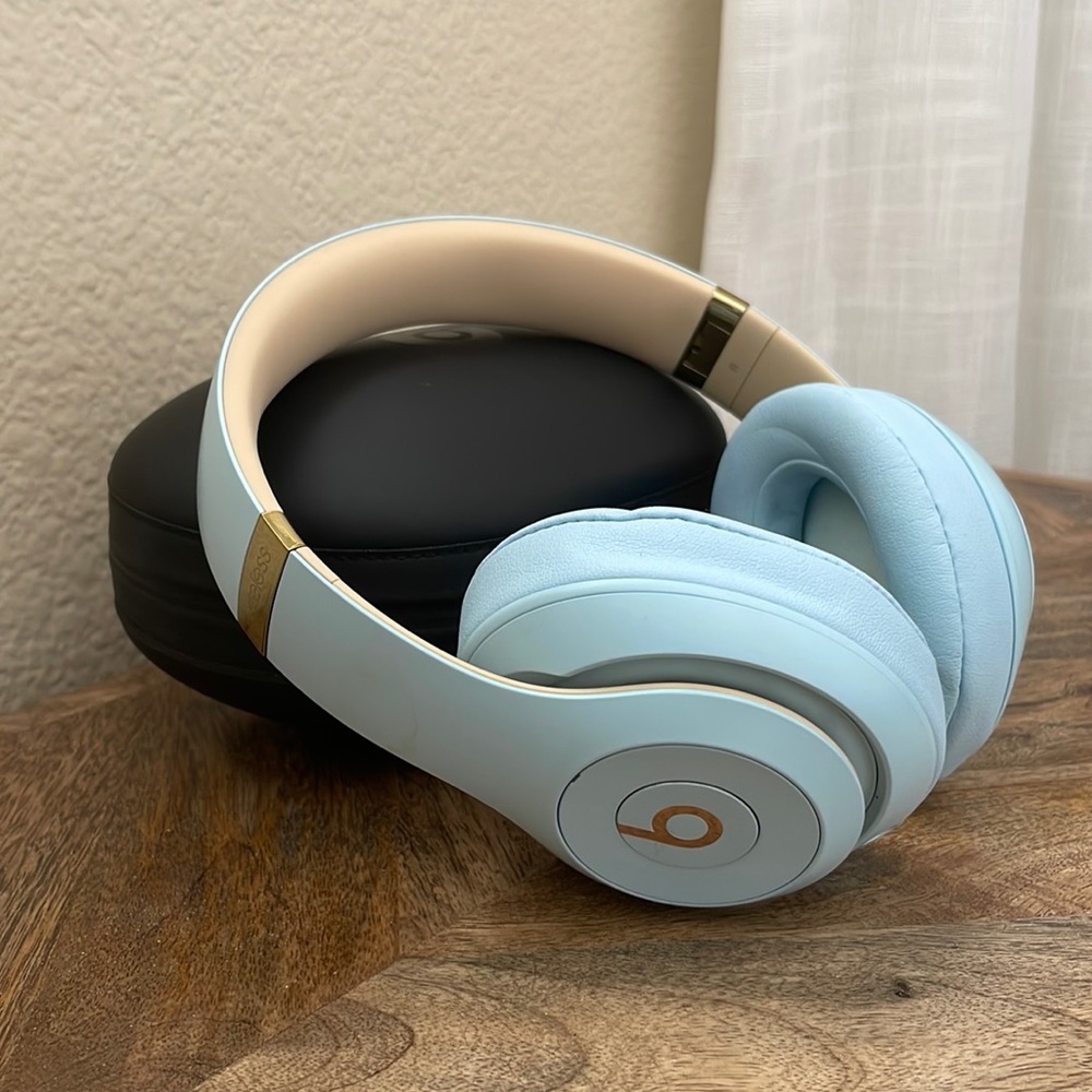 Beats By Dr. Dre Studio3 Wireless Noise Cancelling Headphone Bluetooth